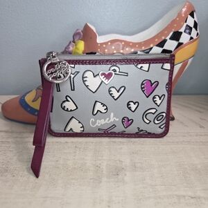 Coach Poppy Graffiti Heart Card Case/Wristlet, EUC